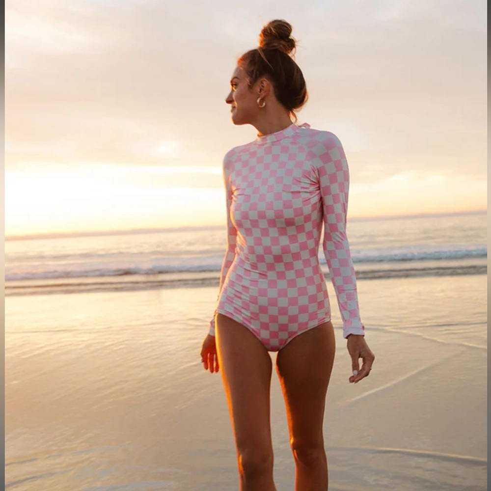 NWT: Albion Fit Pink Check Long Sleeve Rash Guard One Piece Swimsuit, Medium